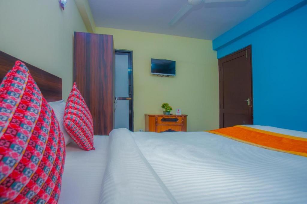 Oyo 492 Hotel Yeti Home Katmandu Eksteriør bilde