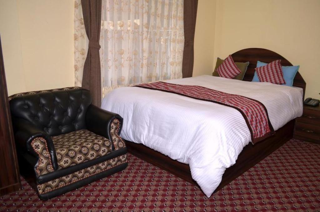 Oyo 492 Hotel Yeti Home Katmandu Eksteriør bilde