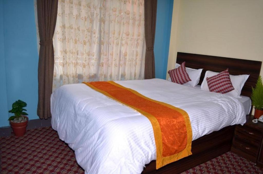 Oyo 492 Hotel Yeti Home Katmandu Eksteriør bilde